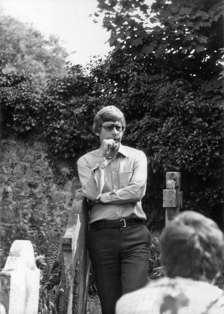 Exkursion Wales 1975, Bild: Brock als Lehrer.