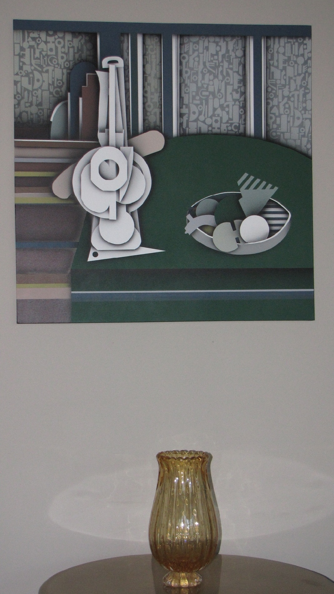 Michael Mattern, "Tisch mit Karaffe" nach Braque - div. Recycling-Maskteile, Bild: 2009 - Acryl / Lwd. - Mischtechnik. Foto: Stefan Wilke.